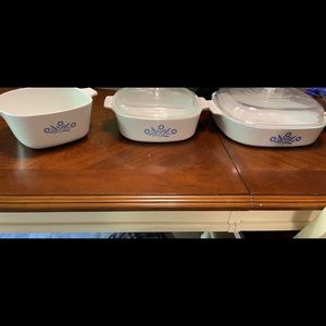 Corning ware blue cornflower set